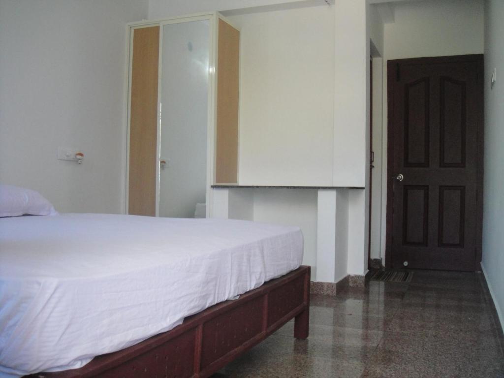 Dreams Hotel Kovalam Exterior photo