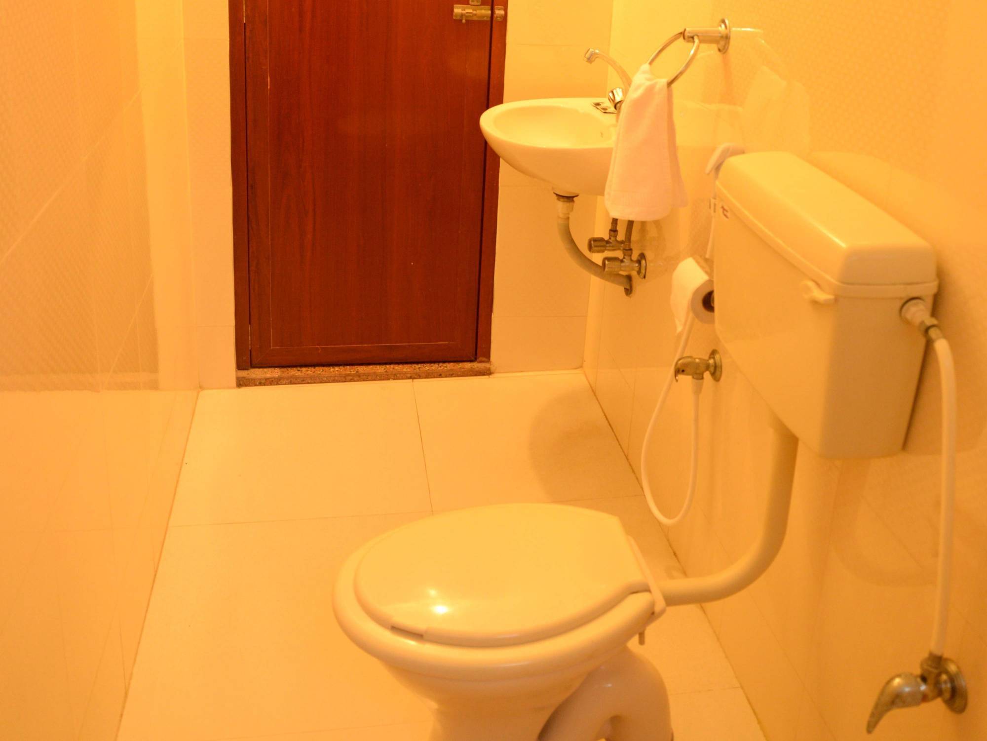 Dreams Hotel Kovalam Exterior photo
